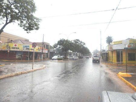 Novembro começa com chuva e tempo permanece instável nesta quarta-feira em MS