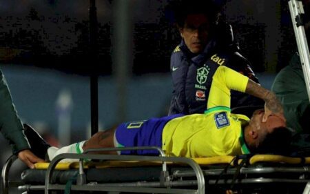Neymar tem cirurgia marcada para esta quinta-feira pela CBF