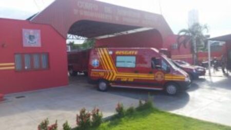 Homem morre carbonizado após incêndio atingir residência