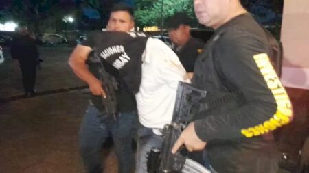 Suspeito de executar seis homens em fazenda na fronteira é preso