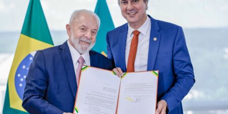 Lula sanciona lei que cria poupança para estudantes do ensino médio