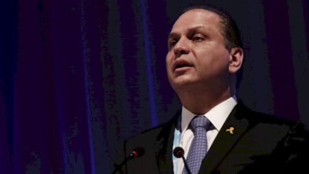 Ex-líder de Bolsonaro na Câmara elogia plano industrial de Lula: ;Excelente iniciativa