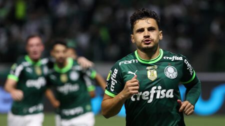 Raphael Veiga brilha em vitória do Palmeiras sobre a Inter de Limeira