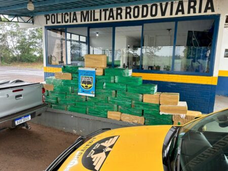 Polícia Militar Rodoviária apreende 1,5 tonelada de drogas e recupera um veículo em Amambai.