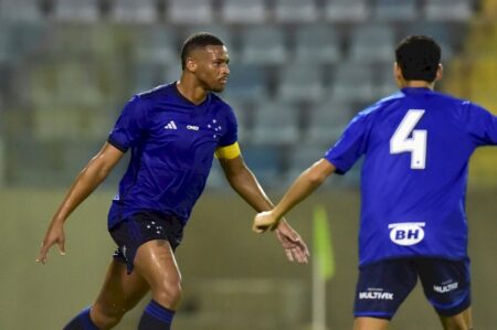 Cruzeiro vence o Coritiba e enfrentará o Flamengo na semifinal da Copinha