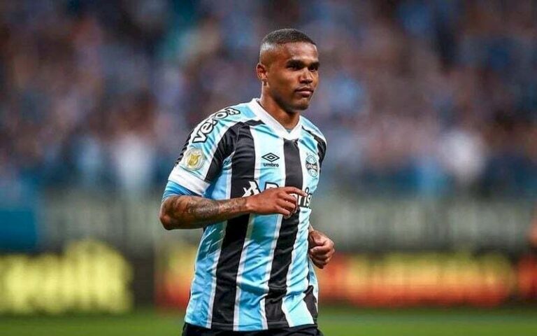 Douglas Costa, Renato Augusto… Fluminense tem mais de um time de jogadores ‘sub-40’
