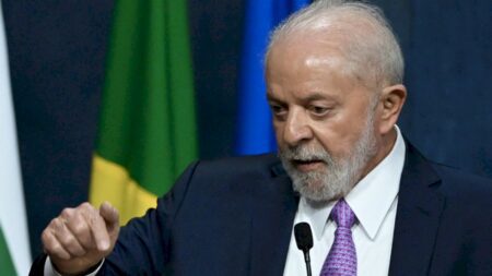 Medida do governo Lula cria novo atrito com bancada evangélica