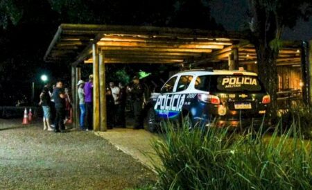 Cliente se descontrola, destrói restaurante e fratura a cabeça