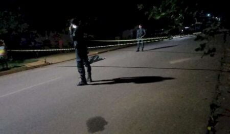 RaRapaz com diversas passagens na polícia é perseguido por dupla e morto a tiros