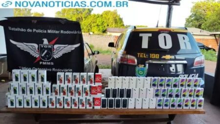 PM apreende veículo carregado com mais de R$ 500 mil em celulares do Paraguai