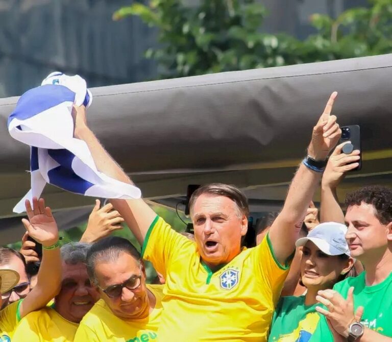 Lula reconhece que ato de Bolsonaro foi grande: Não é possível negar um fato