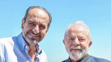 Ex-prefeito de Belo Horizonte recusa convite de jantar com Lula