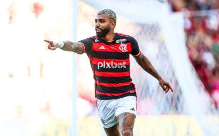 Jornalista compara situação de Gabigol, do Flamengo, a de Mbappé: ‘Cenários parecidos’