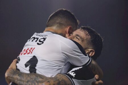 Web detona atuação do Vasco contra o Marcílio Dias, pela Copa do Brasil: ‘Falhas bizarras’