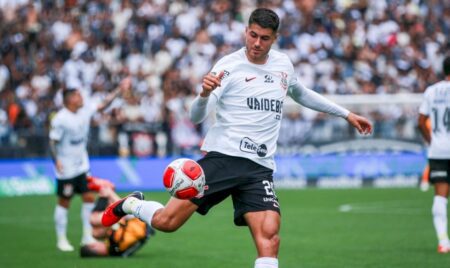 Yuri Alberto desabafa sobre atrito com Mano Menezes e tristeza no Corinthians: ‘Não sou uma máquina’