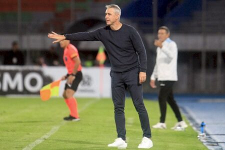 Destempero de Tiago Nunes é a imagem de um Botafogo que sofre no fim e não deixa 2023 para trás