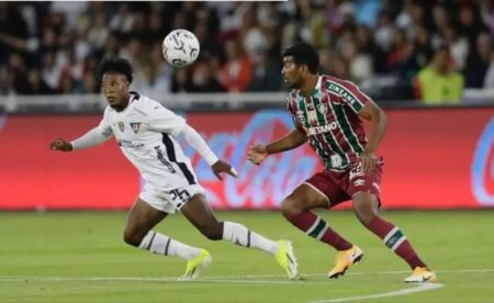 LDU vence Fluminense em Quito e Corinthians avança na Copa do Brasil