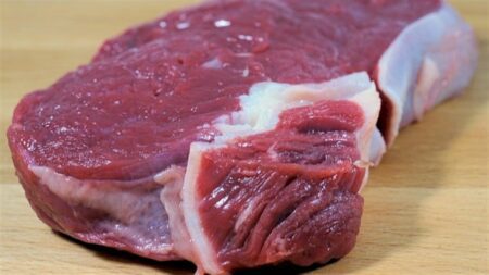 Preços da carne de frango em queda