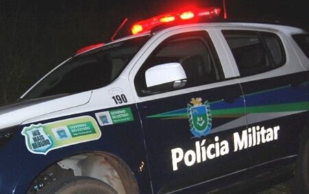 Polícia Militar flagra homem armado com faca correndo atrás de outro em Nova Andradina