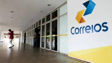 Governo aumenta tarifas dos Correios em 4,39%