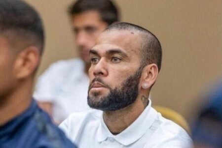 Justiça concede liberdade a Daniel Alves com fiança de R$ 5,5 milhões