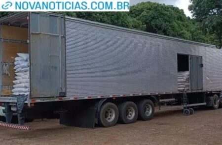 Caminhão-baú é apreendido com R$ 9 milhões em contrabando