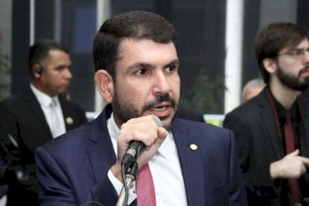 Jamilson destaca protagonismo energético do Estado em lançamento em Frente Parlamentar