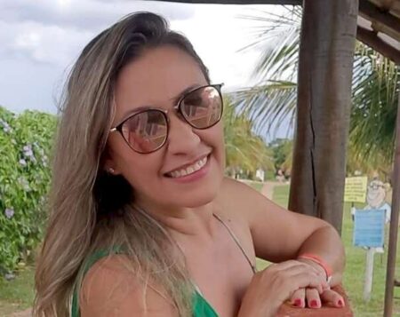Rapaz dirige 35 km com mãe morta para pedir ajuda na casa de avós