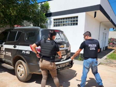 Dois homens são presos acusados de estuprar menina de 11 anos