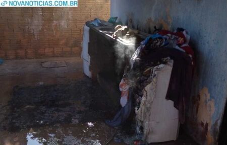 Incêndio em residência mobiliza Corpo de Bombeiros no Argemiro Ortega