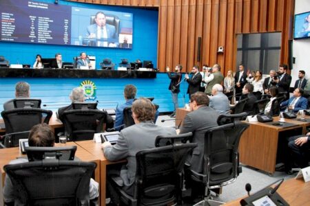 Reajustes de servidores públicos devem ser votados hoje em segunda discussão