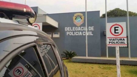 Briga por causa de carro acaba com mulher atropelada pelo cunhado