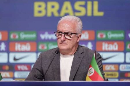 Dorival Júnior aumenta lista de convocados e chama quarteto para Copa América e amistosos