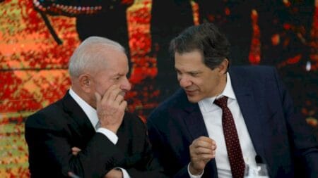 Haddad é mais bem avaliado que Lula dentre eleitores de Bolsonaro