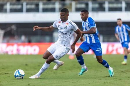 Santos espera lucrar com Joaquim em janela, mas ainda tem parcelas a pagar pelo zagueiro