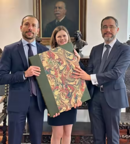 PF recupera, em Londres, livro de 1823 furtado de museu no Pará há 16 anos