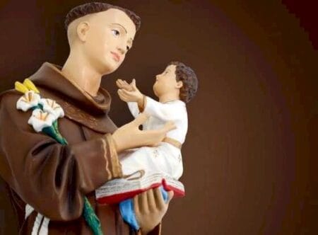 Santo Antônio nem casou, então, por que nosso padroeiro tem tanto fiel solteiro?