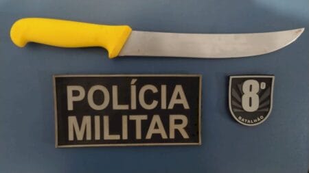 Polícia Militar conduz homem e mulher para a Delegacia por vias de fato e lesão corporal