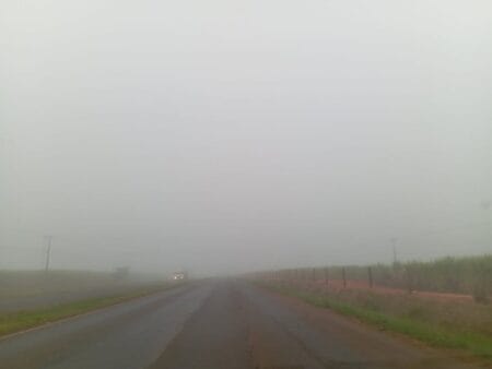 Batayporã e Nova Andradina: Neblina cobre cidades mas temperatura fica em 20°C