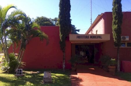 Perplexo, povo de Douradina aguarda providências dos vereadores sobre o escândalo revelado pelo MPE