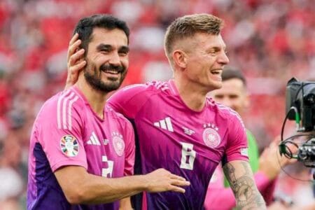 Euro 2024: camisa roxa e rosa da Alemanha quebra recorde de vendas