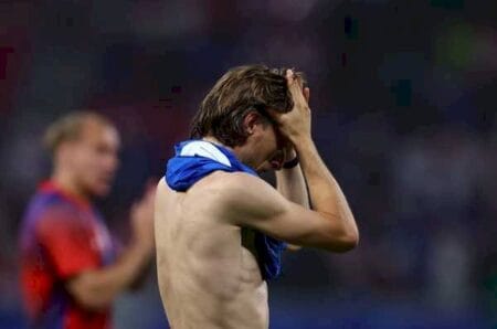 Modric vai do êxtase aos olhos marejados em possível última noite em Eurocopas