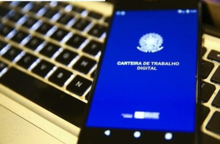 Brasil cria um milhão de vagas com carteira assinada nos primeiros cinco meses de 2024