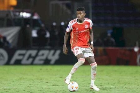 Vitão, do Inter, recebe sondagens de clubes europeus, e chance de saída aumenta
