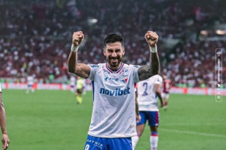 Gabigol tem gol anulado, Flamengo é derrotado pelo Fortaleza e perde liderança do Brasileirão