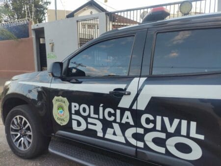 Réu famoso arruma amante para manter corrupção no Detran após operação policial