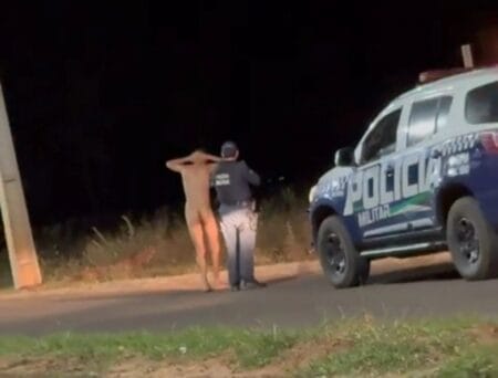 NOVA ANDRADINA: Homem é detido após caminhar nu pelas ruas