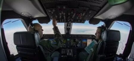 Em 10 dias, avião da FAB lançou cerca de 200 mil litros de água no Pantanal
