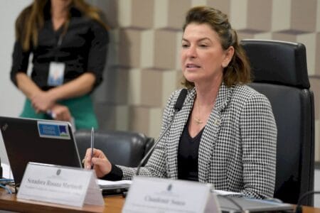 Senadora investigada pelo 8 de Janeiro apresenta projeto para anistiar golpistas