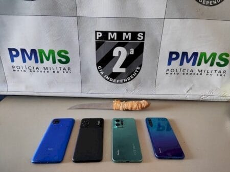 Armado com uma faca ladrão rouba celulares de loja , mas logo é preso pela PM